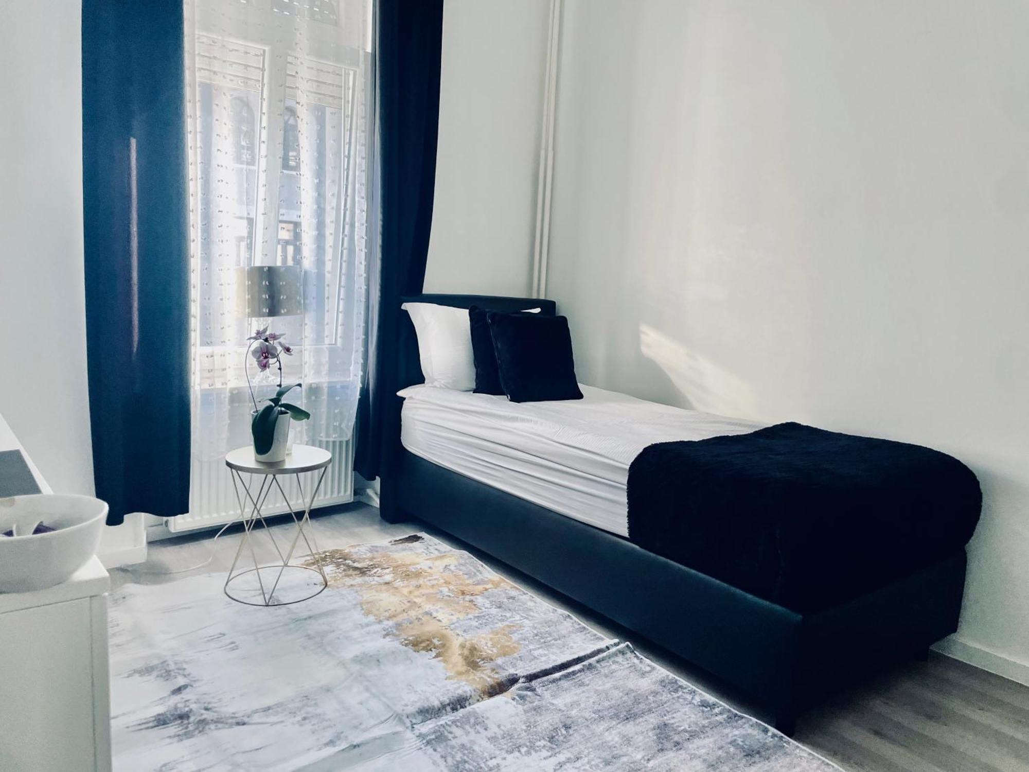 Executive Single Room With En-Suite In Guest House City Centre Люксембург Екстер'єр фото
